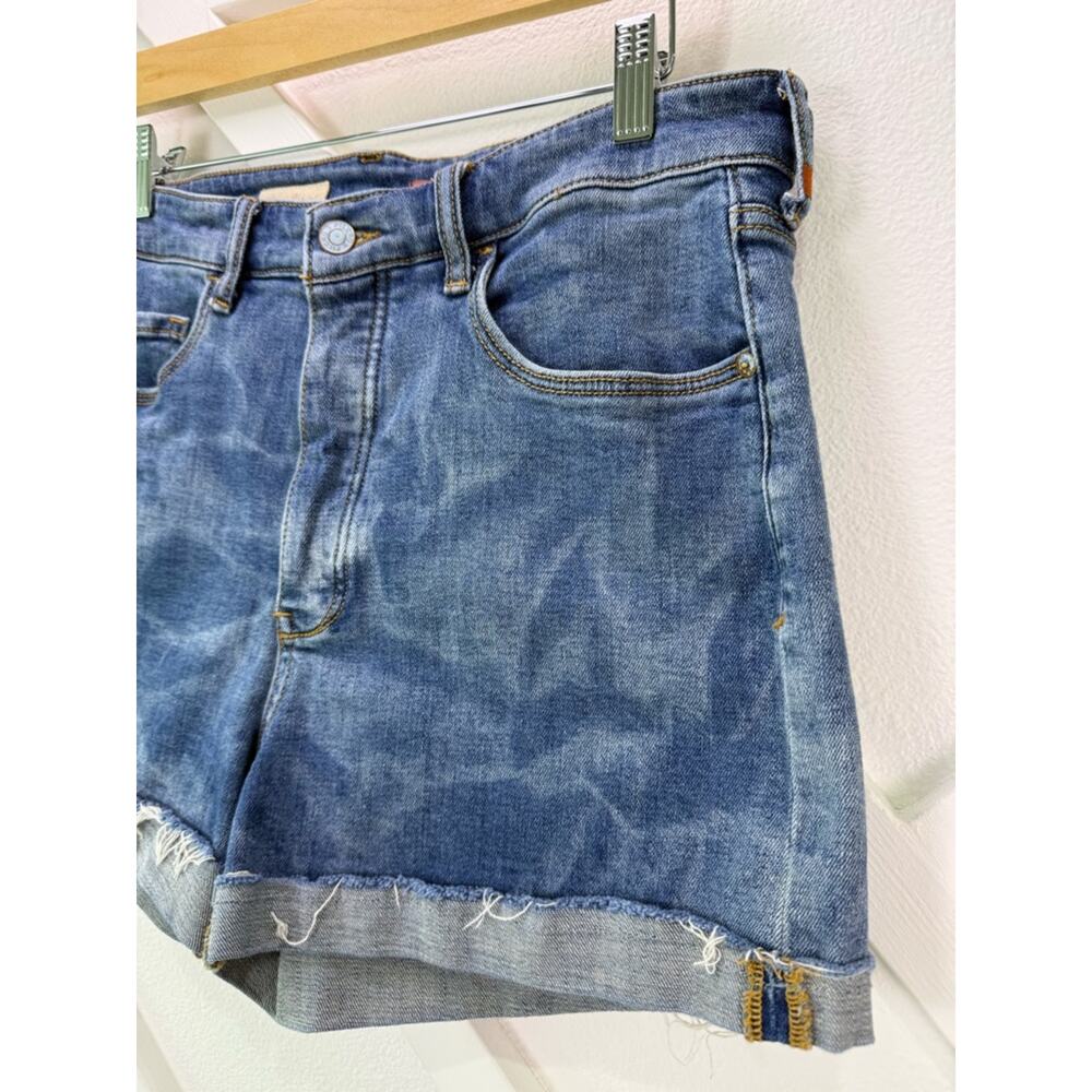 Anthropologie Pilcro Denim Shorts Cuffed Raw Hem Distressed Mid Rise Size 30 - Picture 2 of 12